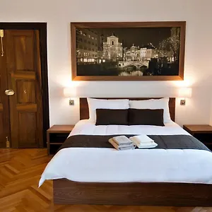 Zois , Ljubljana Slovenië