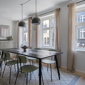 Sanders Main - Popular Two-bedroom Duplex Next To Magical Nyhavn , Kopenhagen Dänemark